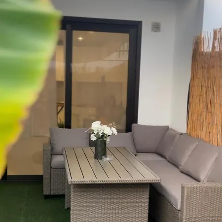 Do Not Use Modern And Bright 1 Bed In Diamantes1